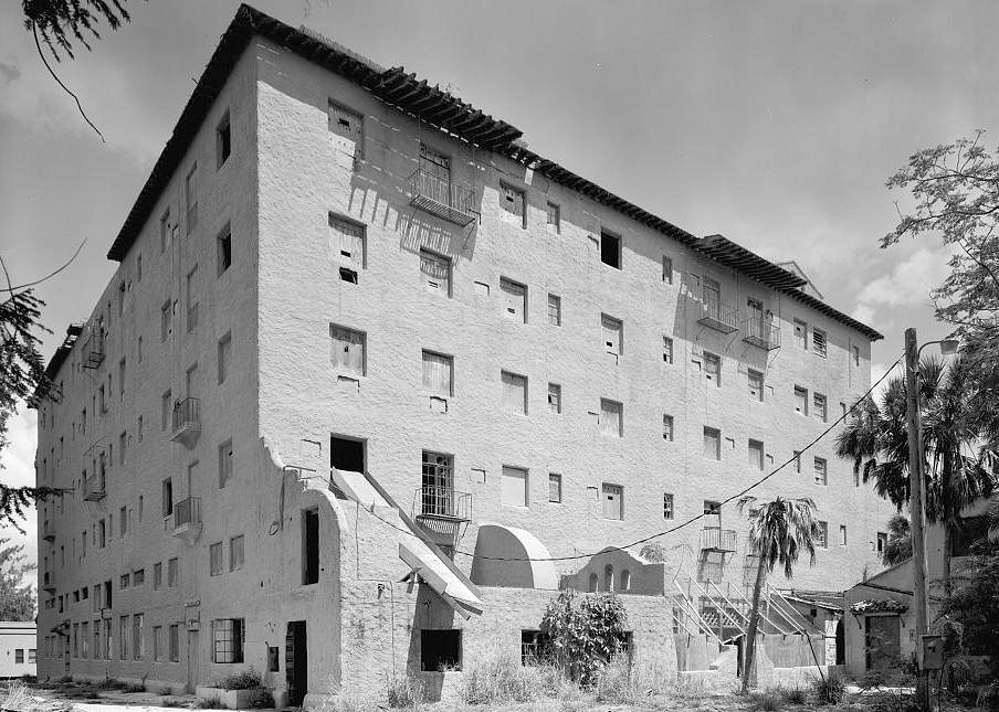 El Vernona-John Ringling Hotel, Sarasota Florida 1998 View of south side of El Vernona Hotel (including rear facade), facing northwest