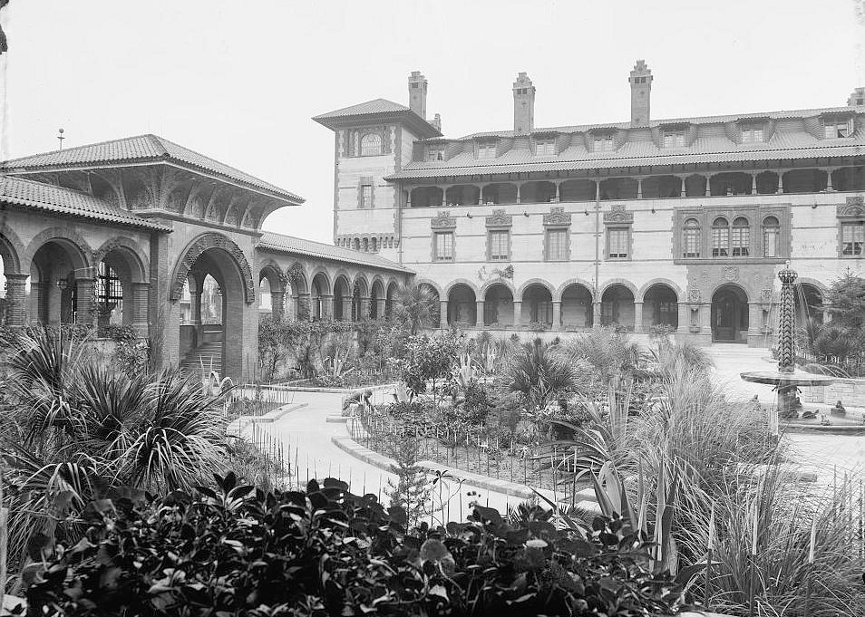 Hotel Ponce de Leon, St Augustine Florida 1890s The court of the Ponce de Leon