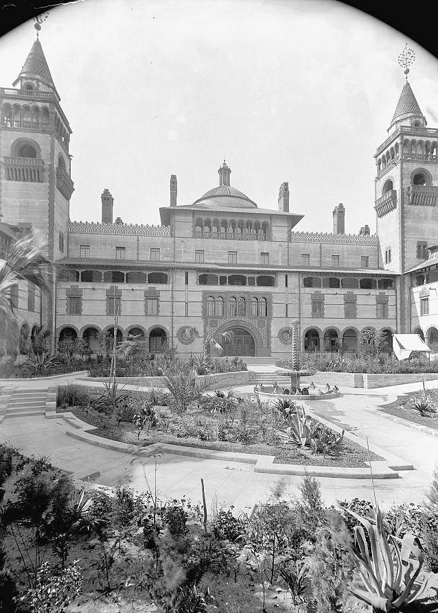 Hotel Ponce de Leon, St Augustine Florida 1900s Court of the Ponce de Leon