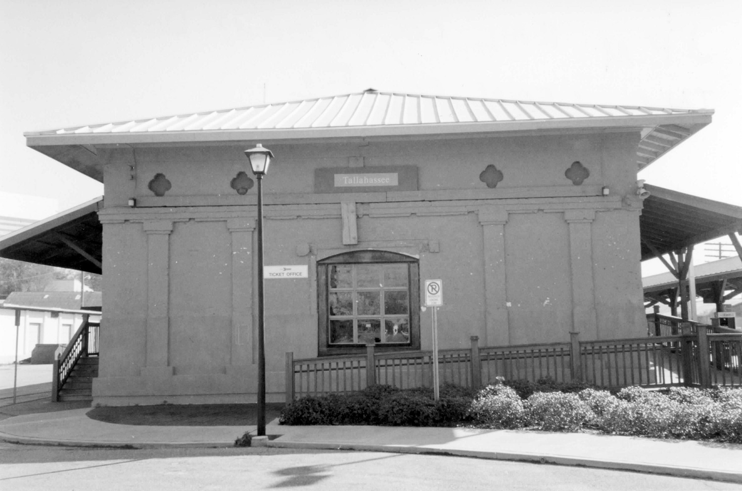 Jacksonville, Pensacola and Mobile Railroad Company Freight Depot, Tallahassee Florida West elevation (1997)