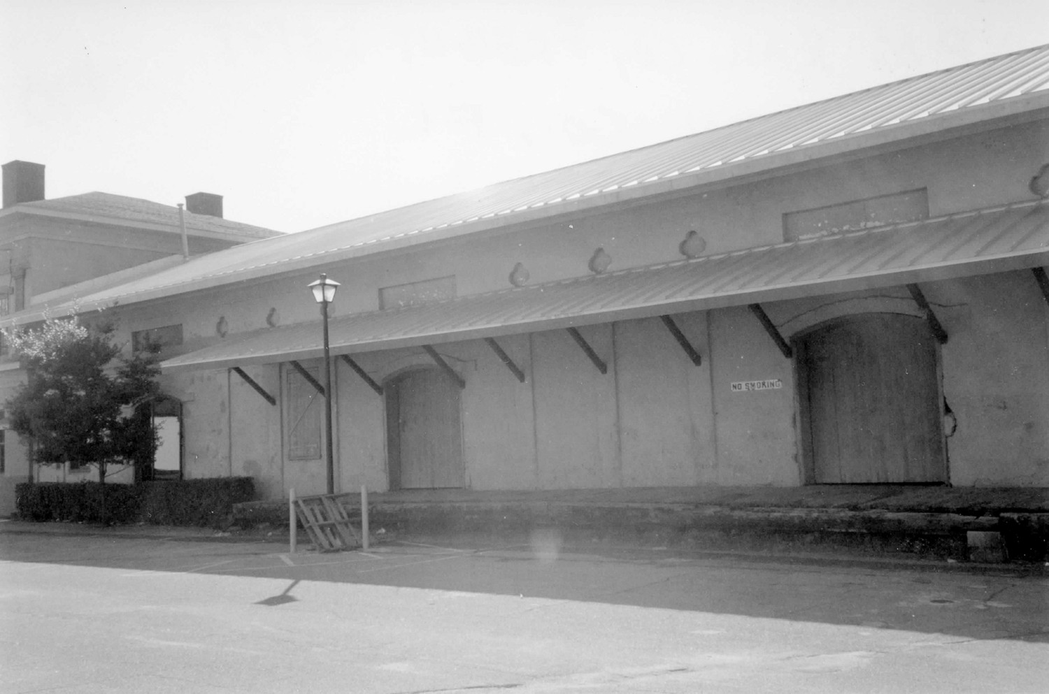 Jacksonville, Pensacola and Mobile Railroad Company Freight Depot, Tallahassee Florida North elevation, 1858 freight section (1997)