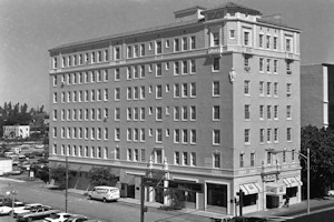 Dixie Court Hotel, West Palm Beach Florida