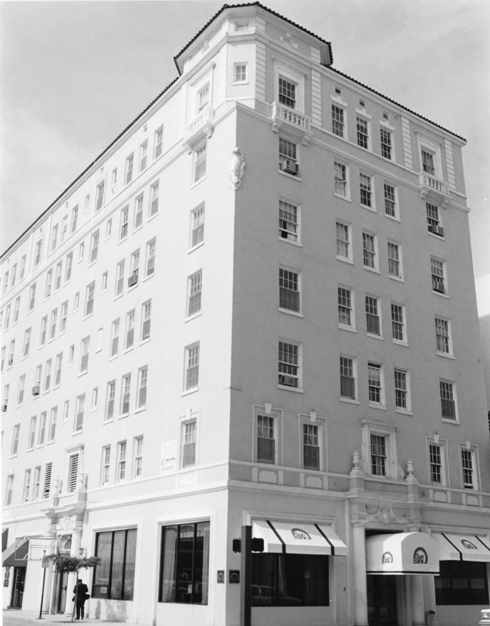 Dixie Court Hotel, West Palm Beach Florida 