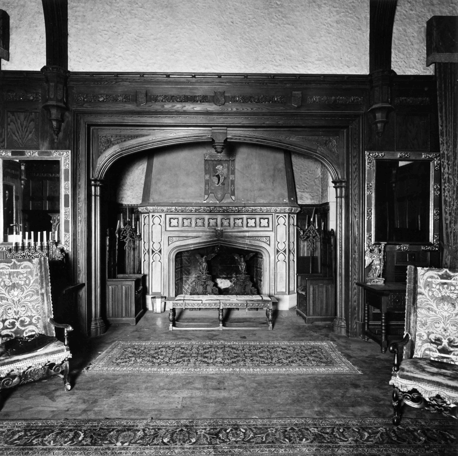 Glenridge Hall House, Sandy Springs Georgia Mantel Great Hall (1980)
