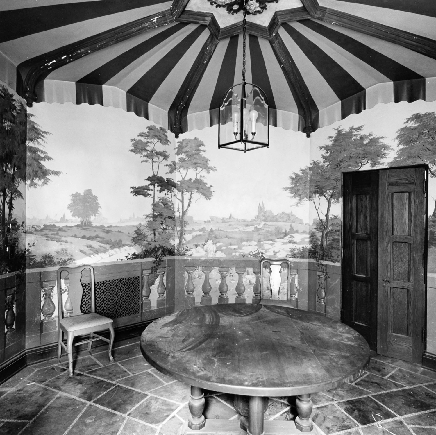 Glenridge Hall House, Sandy Springs Georgia Breakfast Room East Wing (1980)