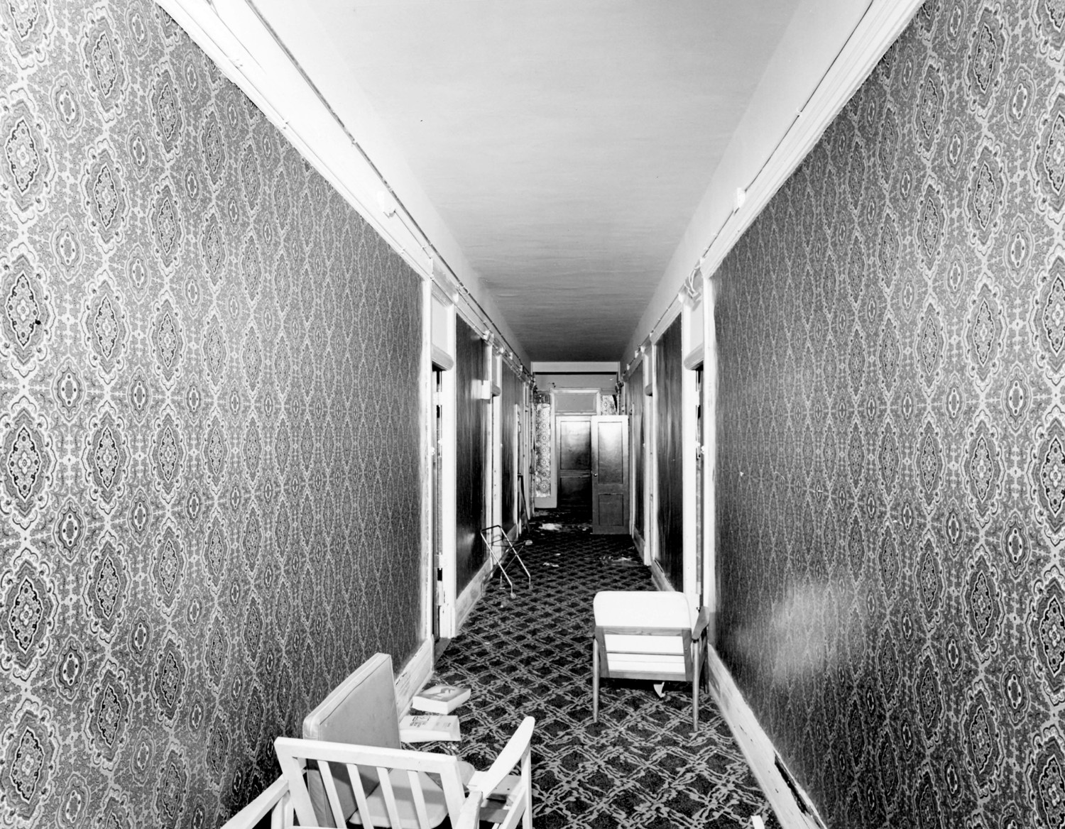 Imperial Hotel, Atlanta Georgia Typical upstairs hallway (1982)