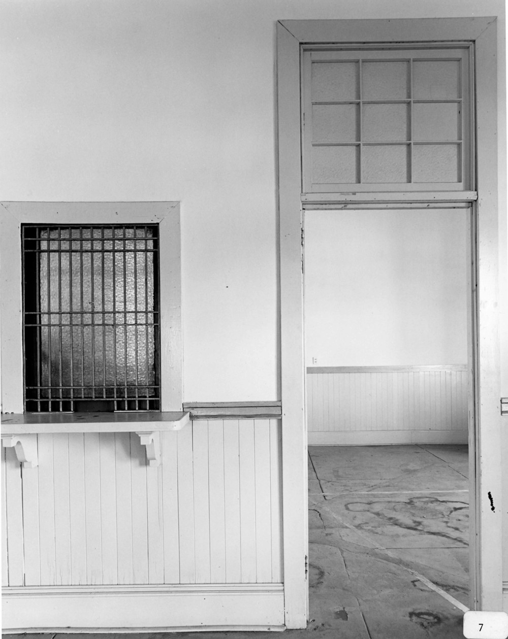Barnesville Depot, Barnesville Georgia Waiting room, detail of ticket window and office (1985)