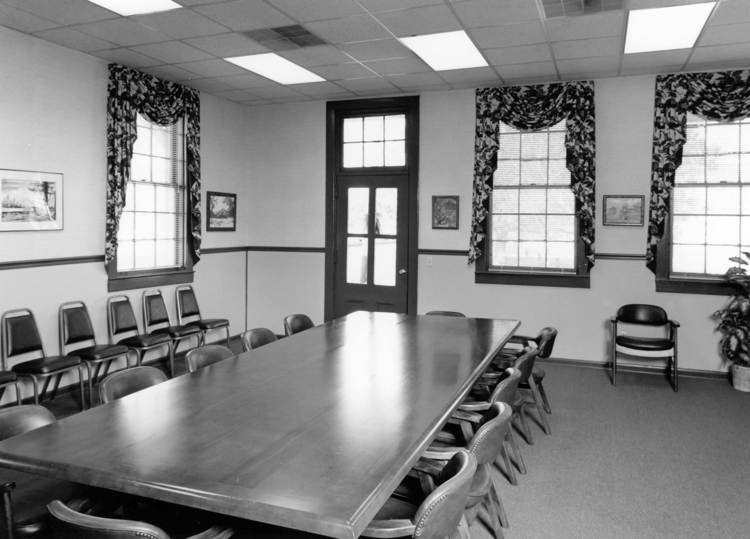 Blackshear Depot, Blackshear Georgia Interior of Chamber of Commerce office, formerly the front passenger waiting room (1997)