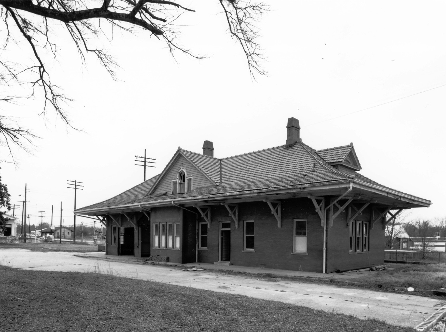 Elberton Depot, Elberton Georgia South and east facades (1986)