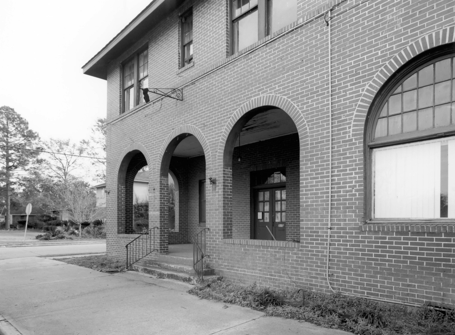 Glennwanis Hotel, Glennville Georgia Front facade (2001)