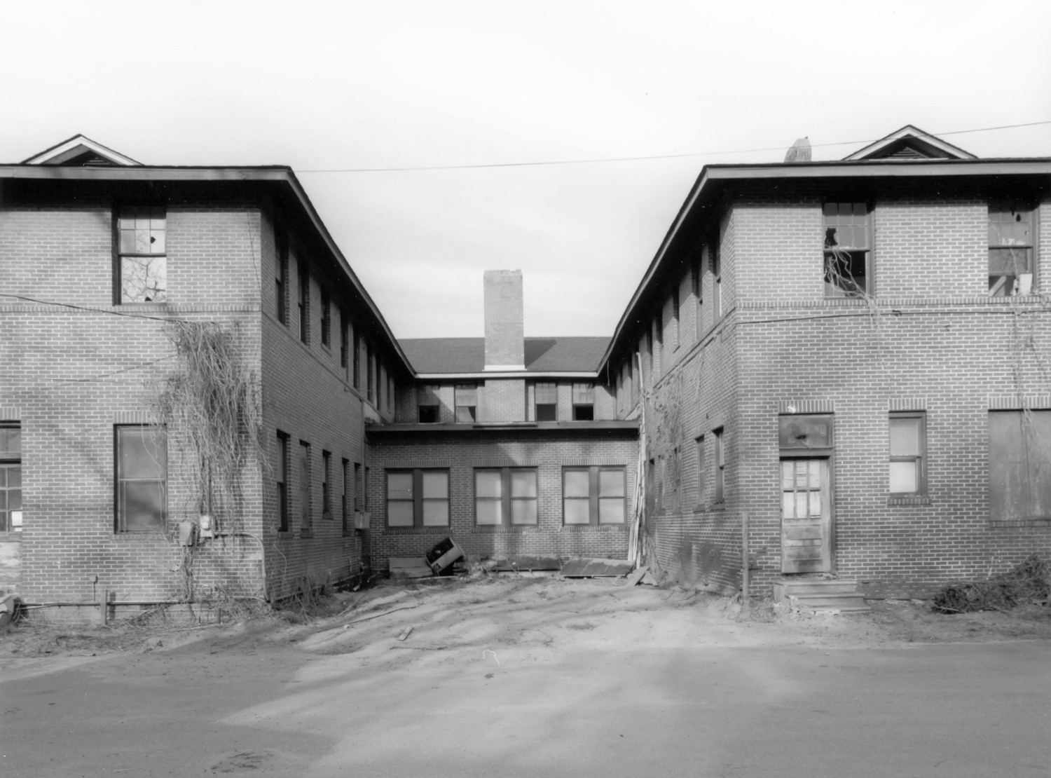 Glennwanis Hotel, Glennville Georgia Rear facade (2001)