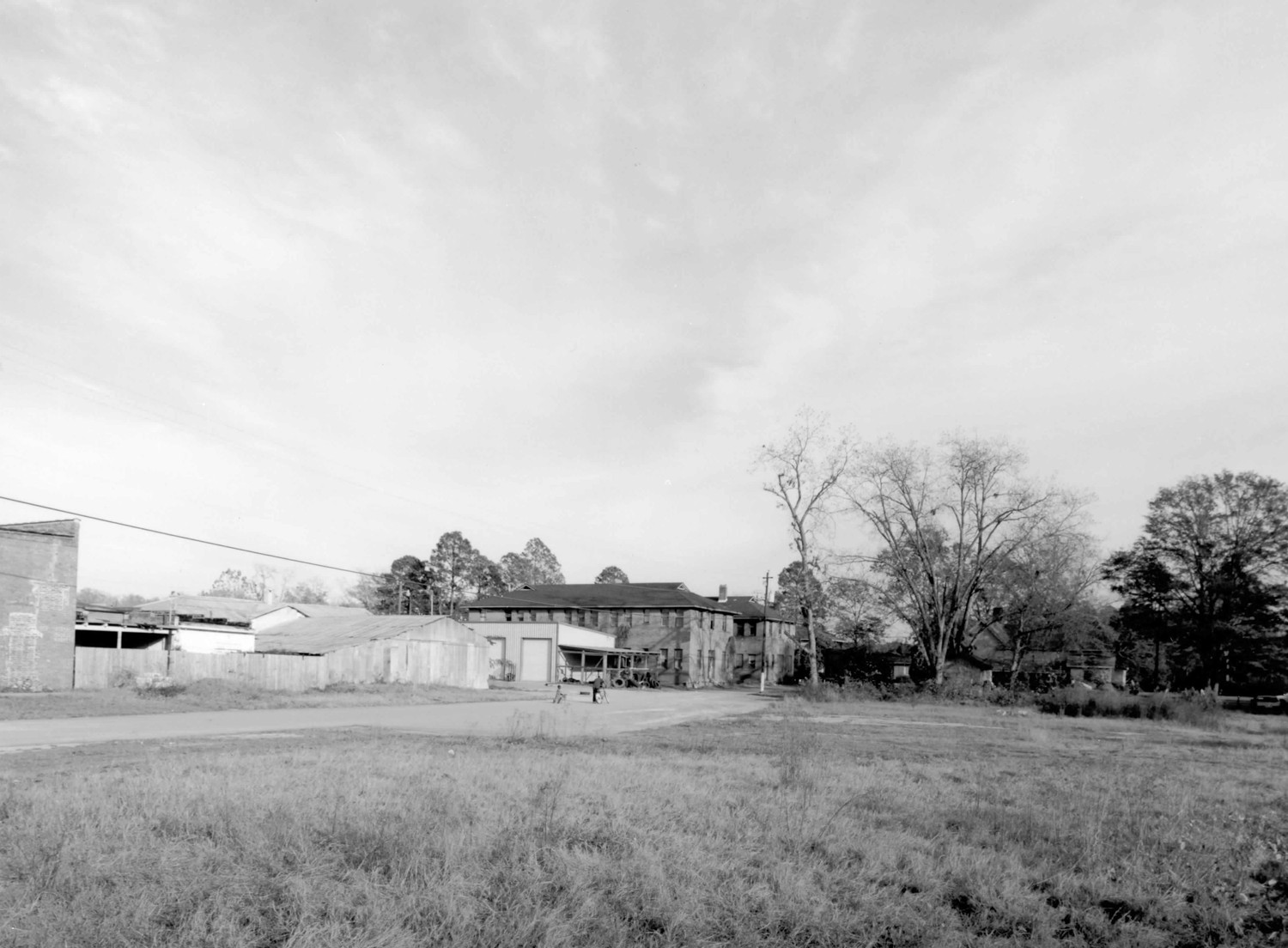 Glennwanis Hotel, Glennville Georgia View of setting (2001)