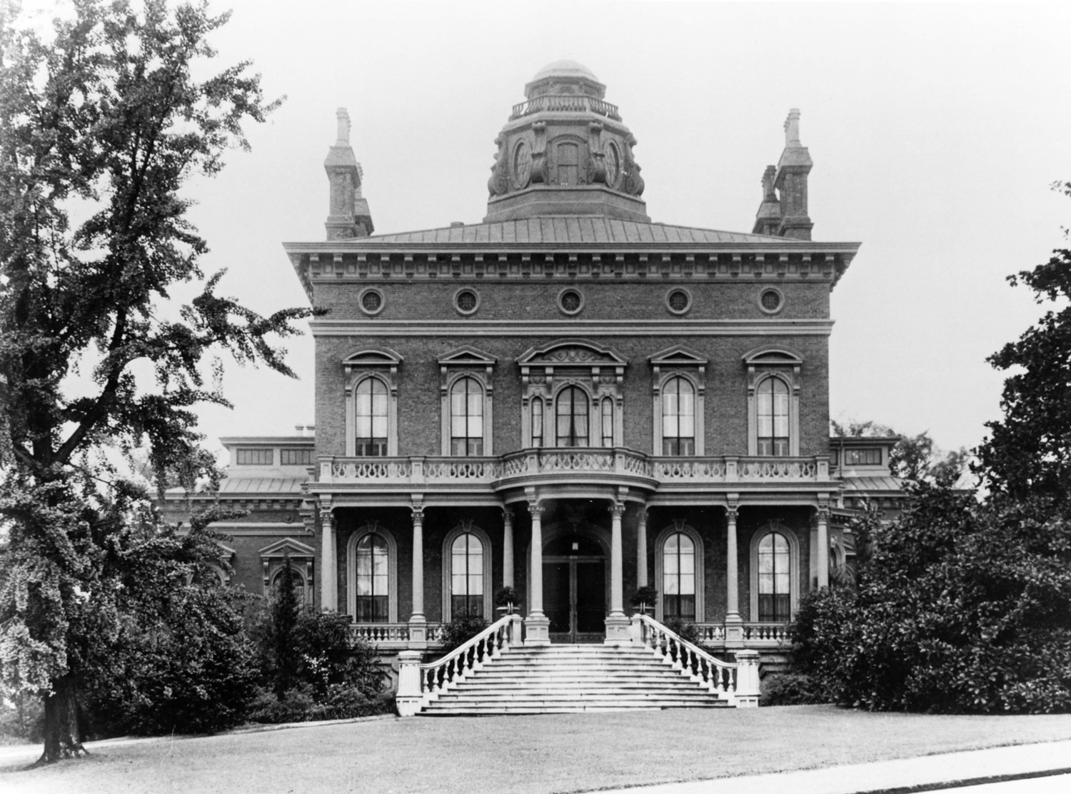 Front facade (1970)