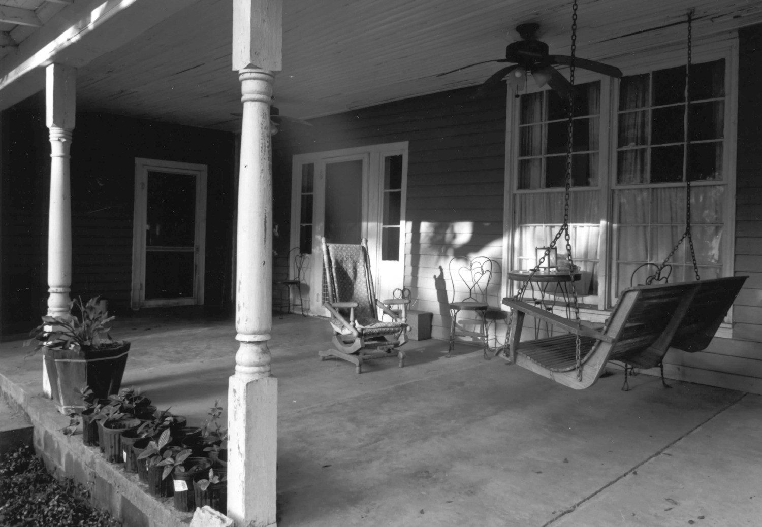 Thornton Plantation, Pine Mountain Georgia Swint-Hopkins House, front porch on east/front facade looking southwest. (2002)