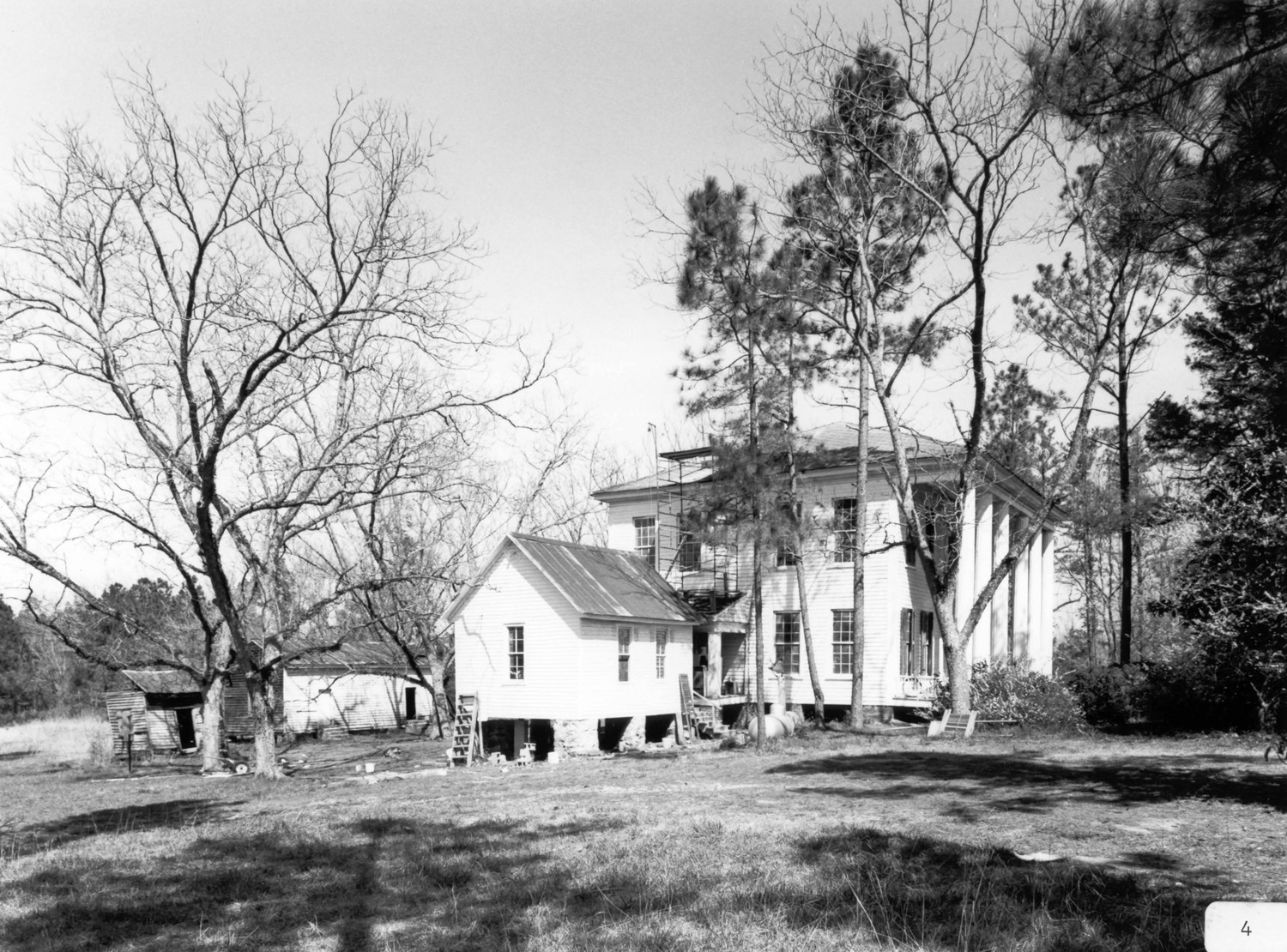 John Frank Mathews Plantation, Prattsburg Georgia Main House, side view and outbuildings (1986)