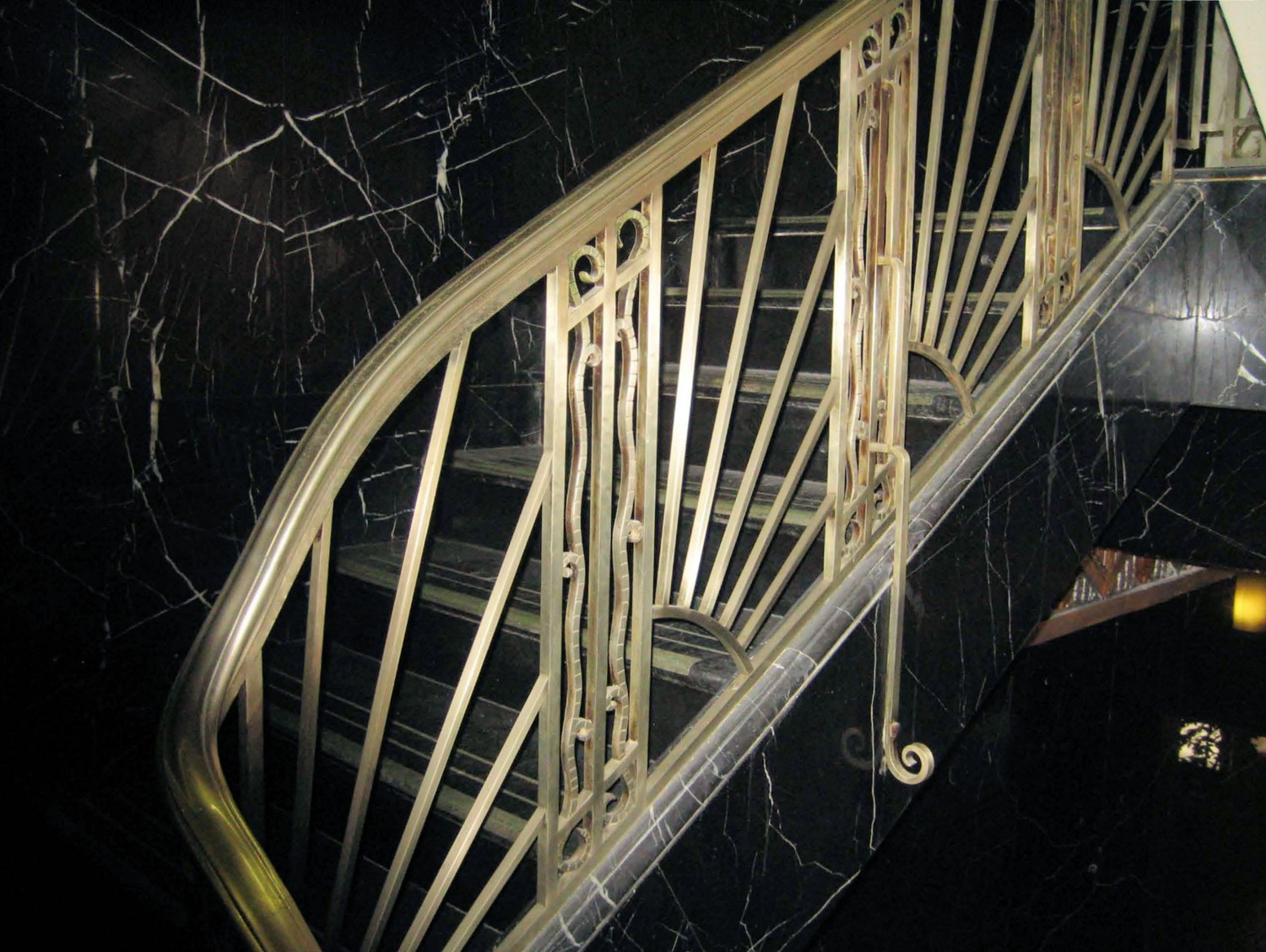 Des Moines Building, Des Moines Iowa Stair rail to second floor (2011)