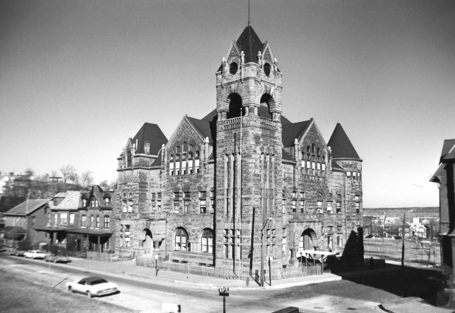  (1982)