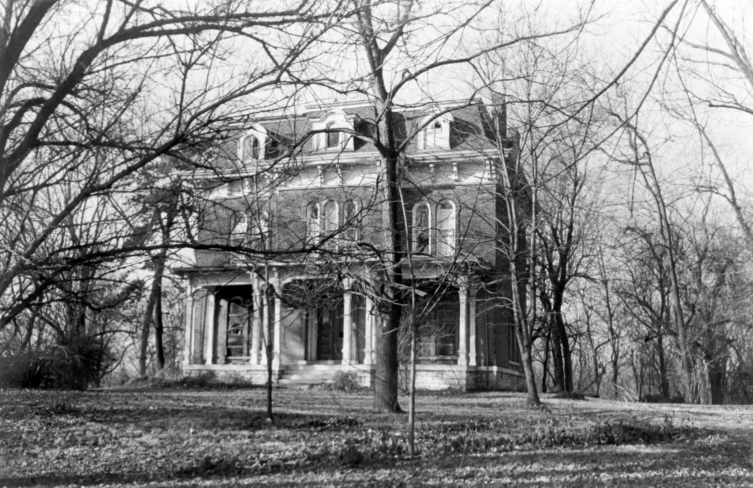 Mount Lookout - McPike House, Alton Illinois East front facade (1980)