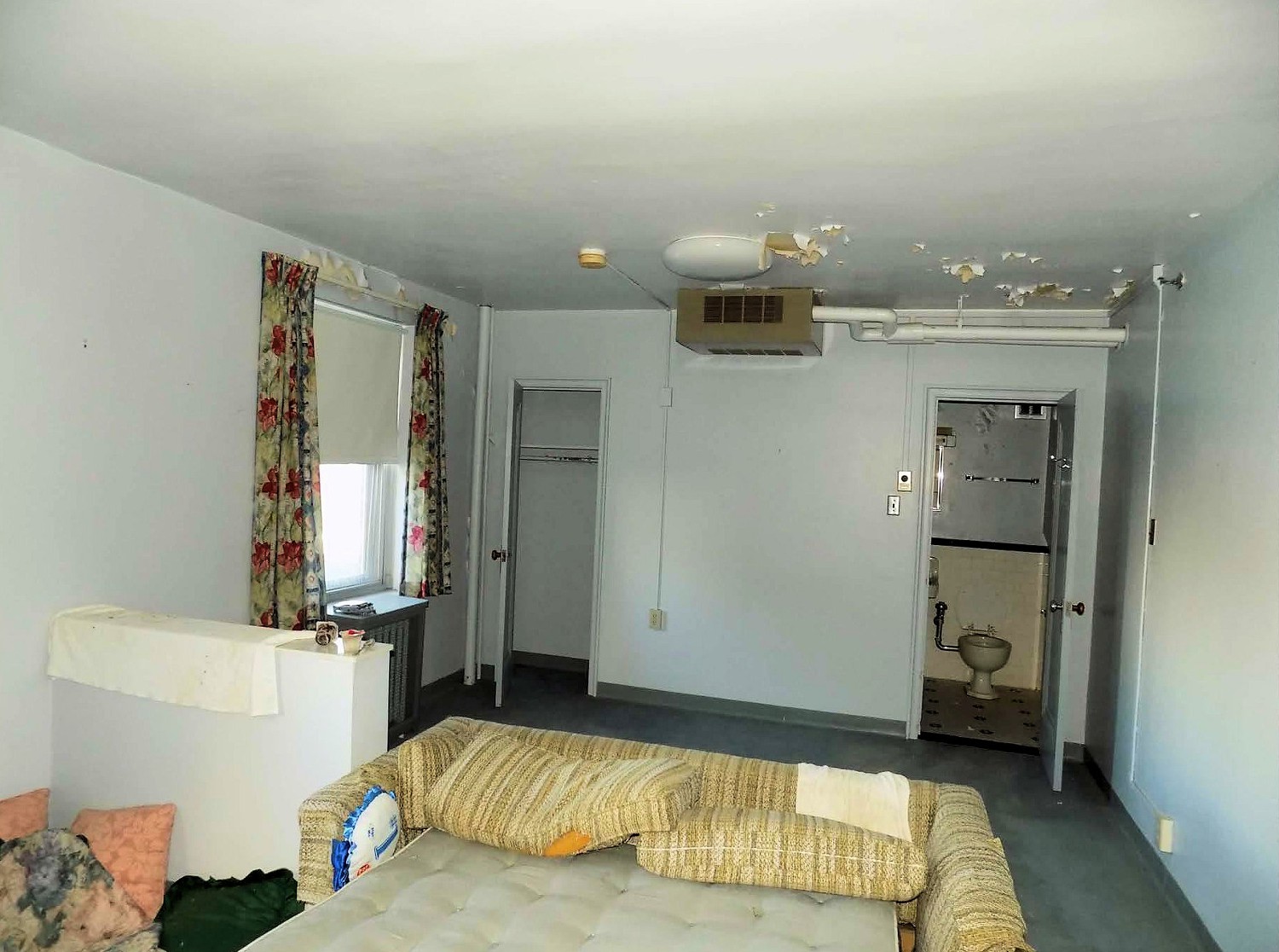 Hotel Belleville, Belleville Illinois 3<sup>rd</sup> floor room as typical larger space (2017)
