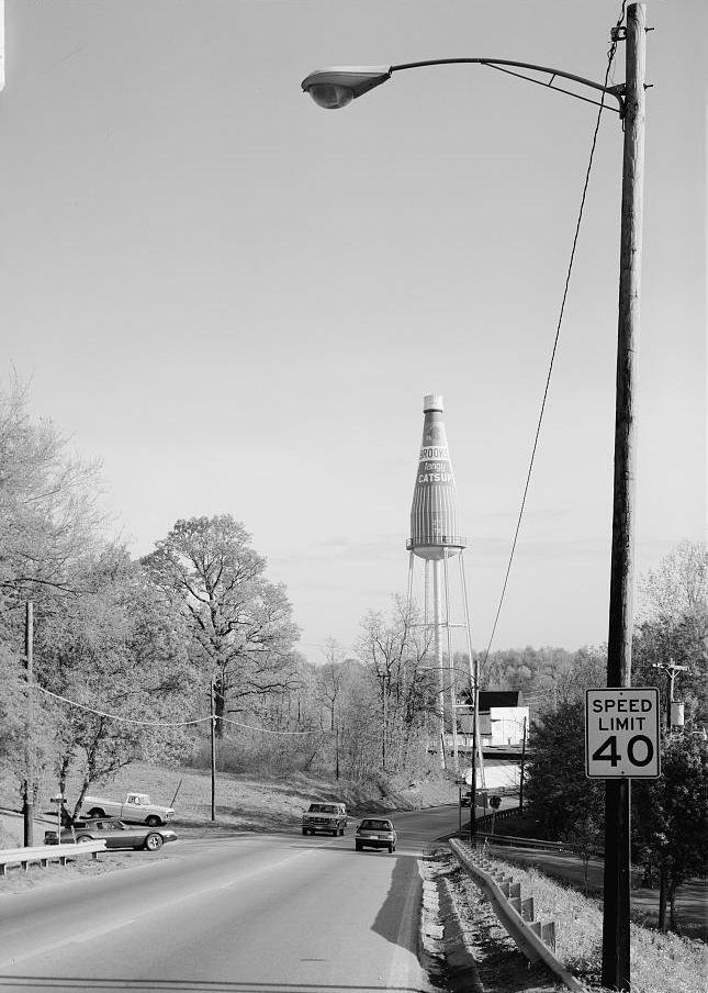 Brooks Catsup Bottle Water Tower, Collinsville Illinois General view looking toward the catsup bottle shaped water tank