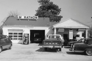 Ambler's Texaco Gas Station, Dwight Illinois
