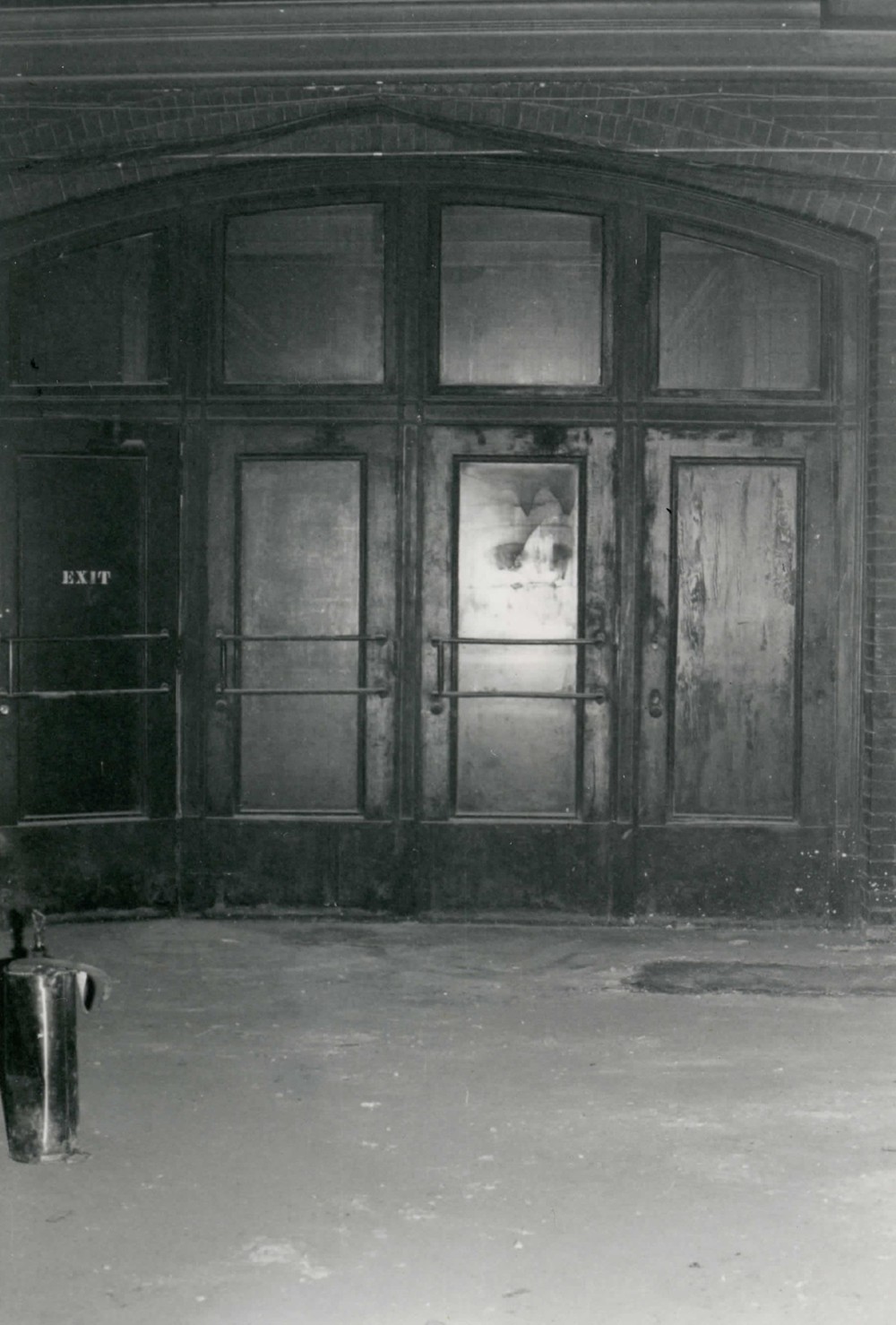 Union Railroad Station, Joliet Illinois Original ticket lobby entrance facing north (1977)