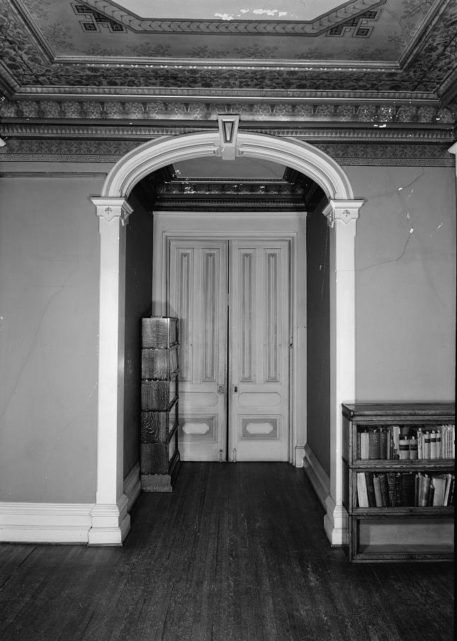 Hegeler Carus Mansion, La Salle Illinois 2008 Second floor, hallway, handle arch, pocket doors, and ceiling cove