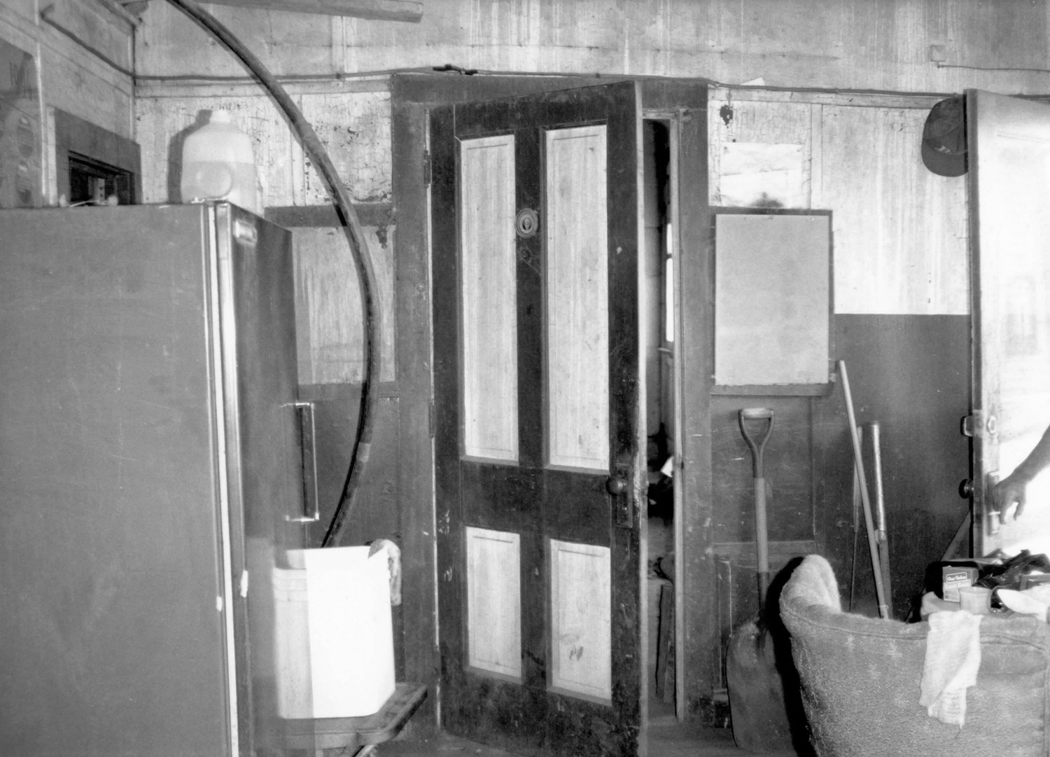 Standard Oil Gasoline Station, Odell Illinois Office interior (1997)