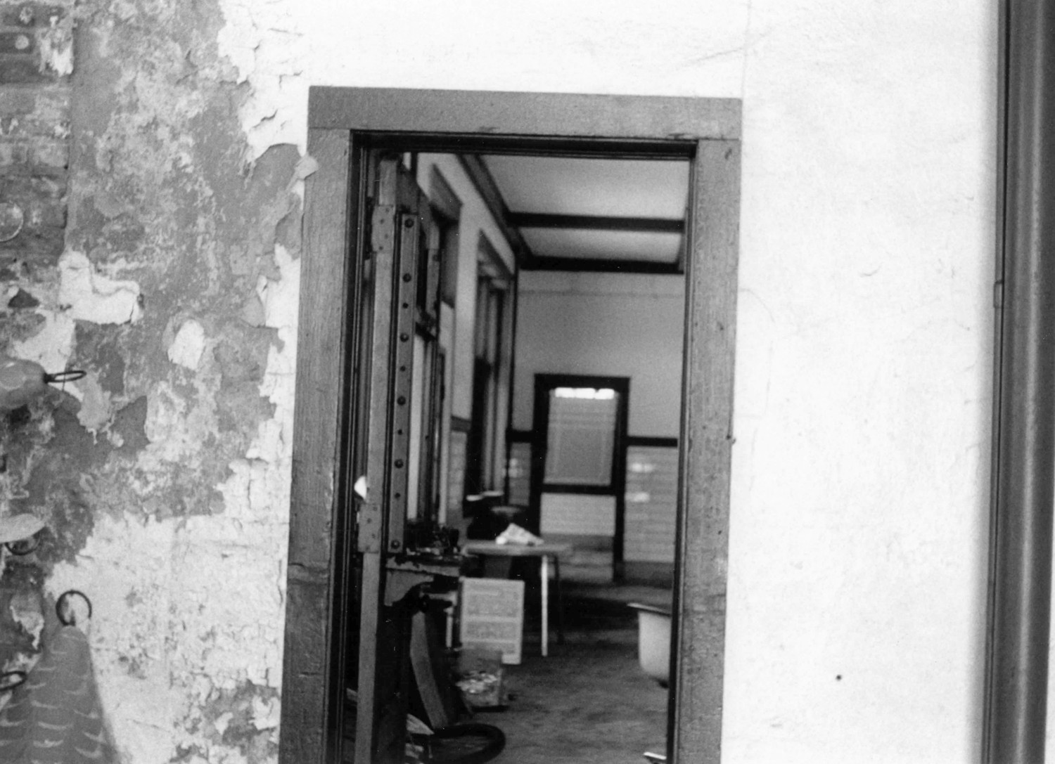 Chicago, Burlington, and Quincy Railroad Depot, Oregon Illinois Looking from baggage room into waiting room (1994)