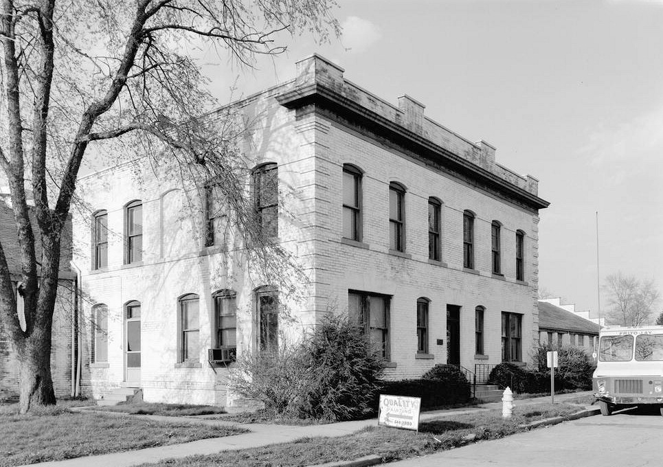 1974 VIEW OF SOUTH FRONT FROM SOUTHWEST