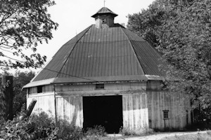 William Fisher Polygonal Barn, Bowers Indiana