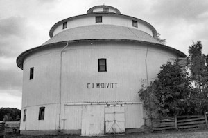 Thomas Ranck Round Barn - McDivitt Round Barn, Brownsville Indiana