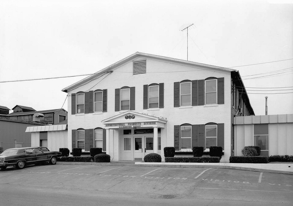 Lexington Motor - Auburn Automobile Company, Indiana 1974 GENERAL VIEW OF FRONT ELEVATION FROM SOUTHEAST