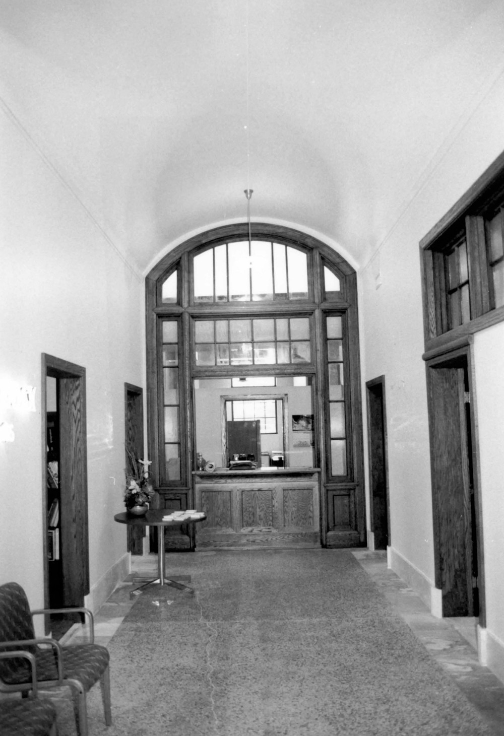 Pennsylvania Railroad Station - Baker Street Station, Fort Wayne Indiana Looking east, in the first floor hall of the east wing of the passenger station (1997)