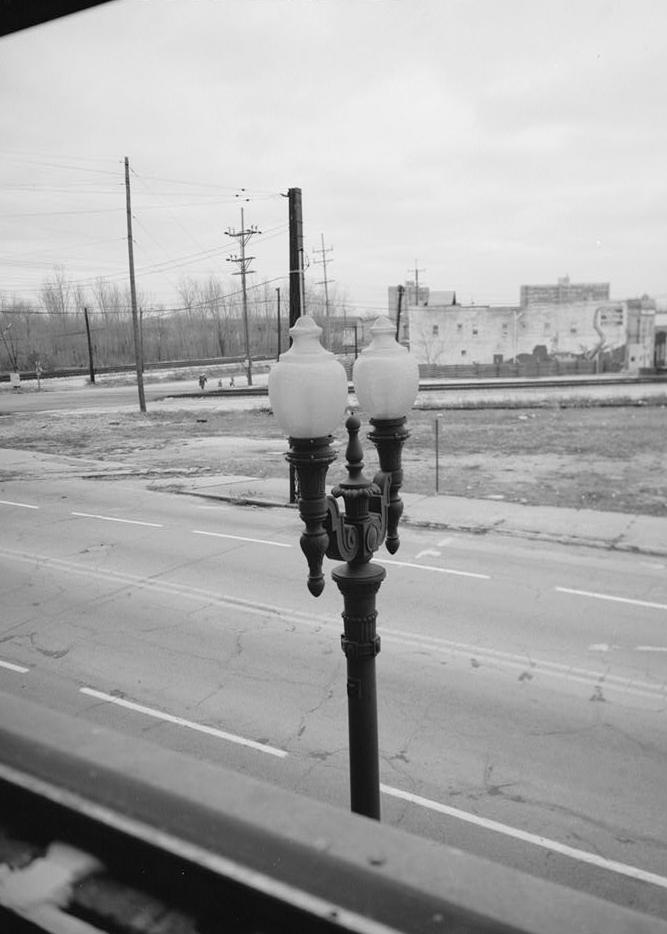 Indiana Hotel, Hammond Indiana 1991 Street lamp, adjacent to hotel, upper detail
