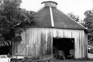 Ben Colter Polygonal Barn, Pleasant Mills Indiana