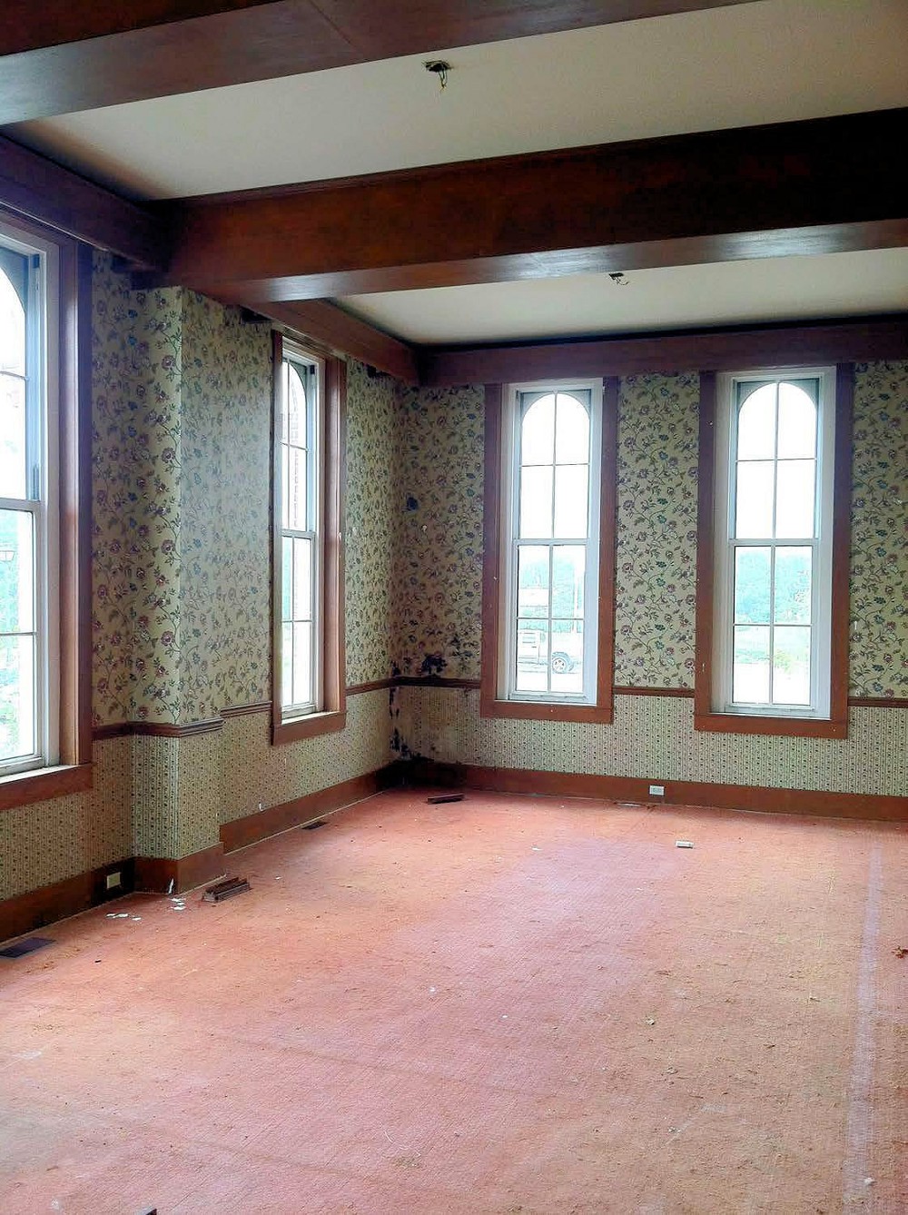 Knox County Poor Asylum, Vincennes Indiana View of southeast and southwest walls of 1980s lounge created at southeast end of first floor, southeast (men's) residential wing (2016)