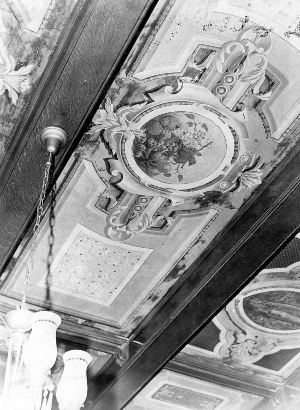 Monticello - Thomas Jefferson Megibben House, Cynthiana Kentucky Detail of ceiling of music room (1974)