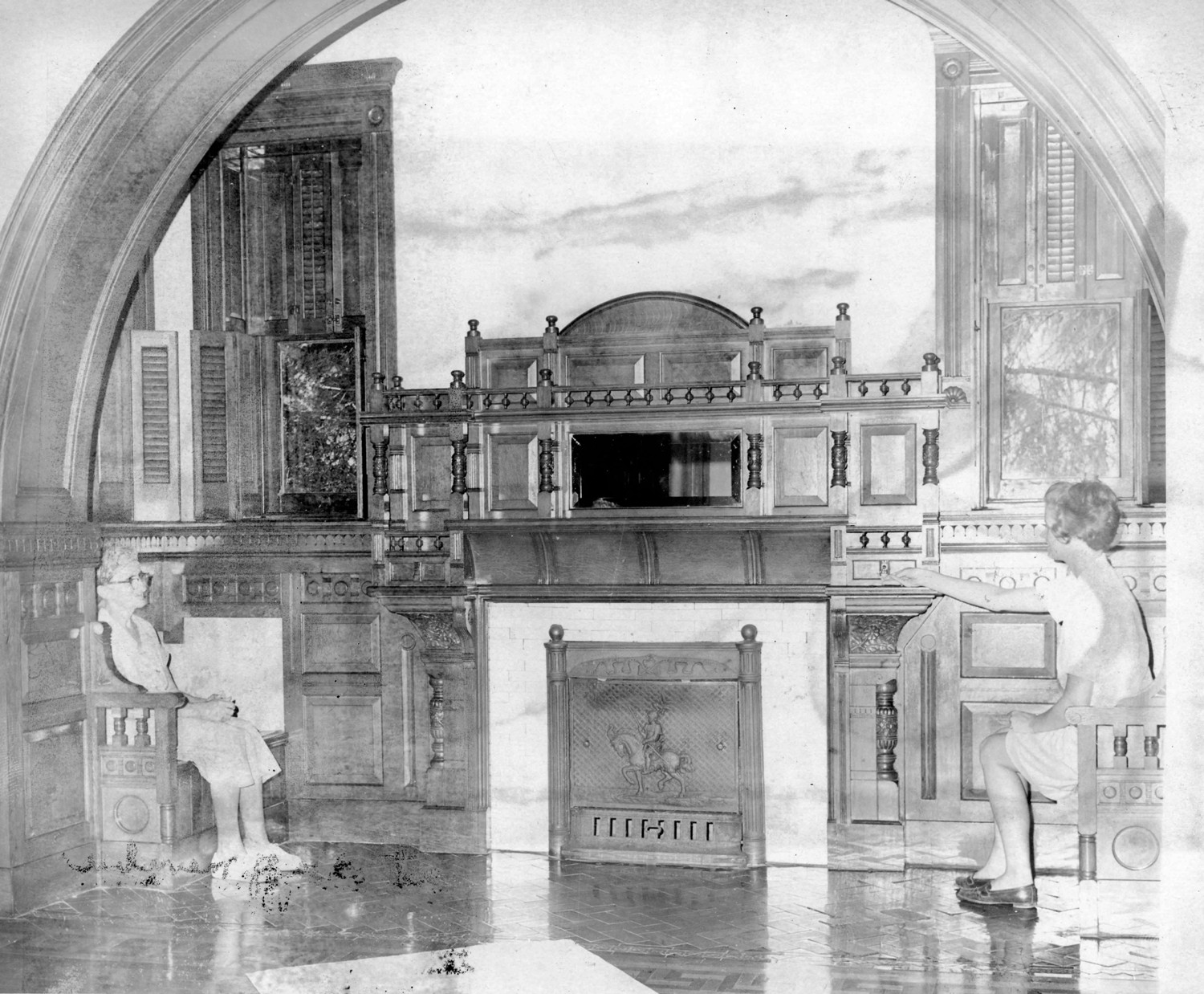 Monticello - Thomas Jefferson Megibben House, Cynthiana Kentucky Inglenook in formal dining room (1974)
