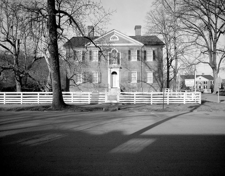 East view of facade elevation, horizontal format (alternate exposure) - Liberty Hall, Frankfort Kentucky