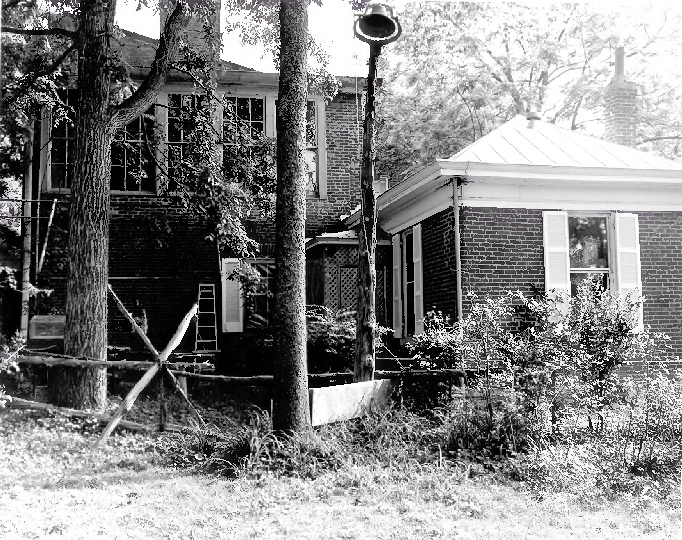 Scotland Mansion, Frankfort Kentucky 1976 Rear wing of house from south