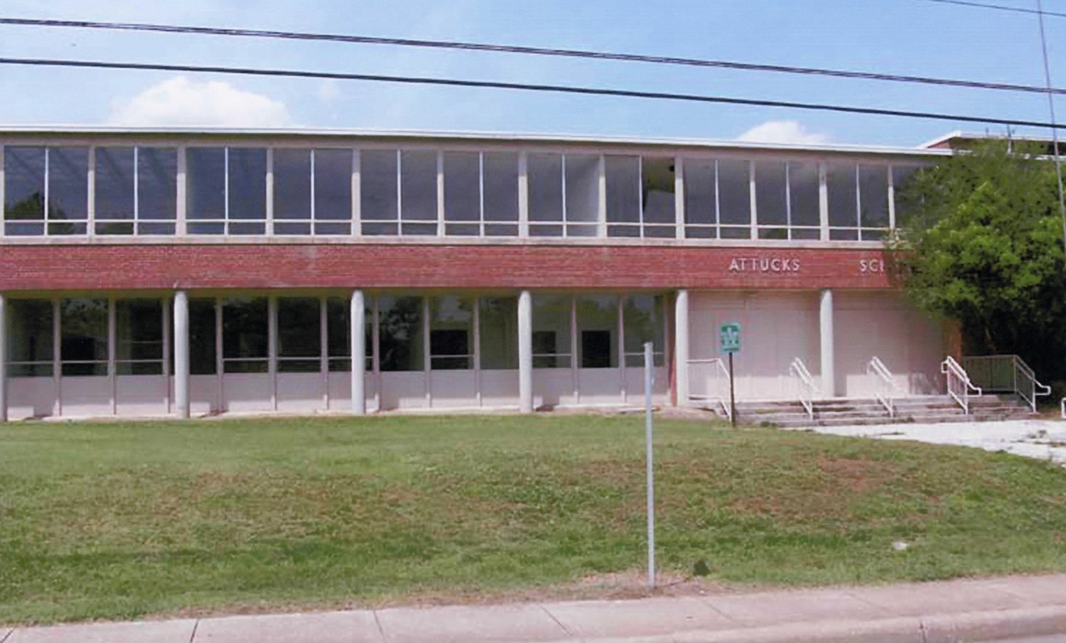 Attucks High School, Hopkinsville Kentucky South elevation of classroom annex (2012)