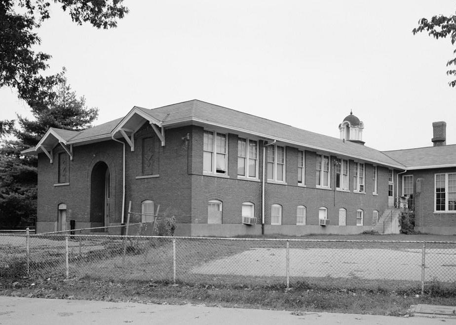 James Russell Lowell Elementary School, Louisville Kentucky 1992 1916 SECTION, TAKEN FROM THE SOUTHEAST.
