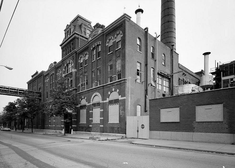 1985 Looking northwest along the east side of Columbia Street at Mill House, office and labs and storage cellars