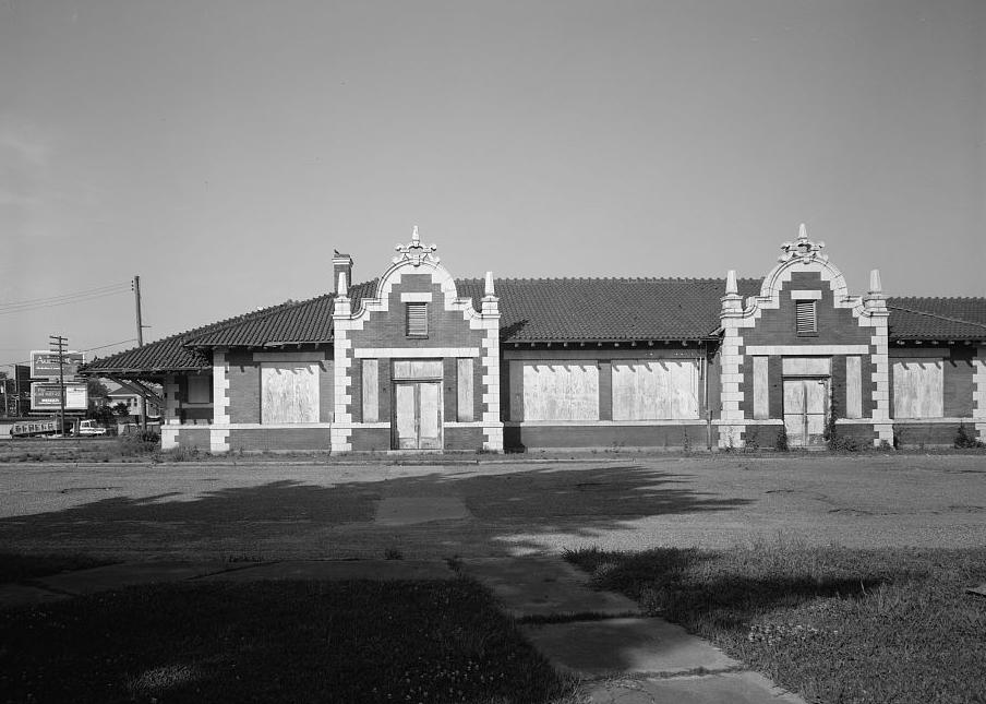 Missouri Pacific-Texas Railroad Train Station, Alexandria Louisiana PARTIAL EAST FRONT, SOUTH END