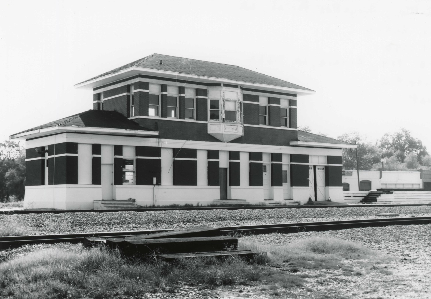Texas and Pacific Railroad Depot, Bunkie Louisiana West elevation (1990)