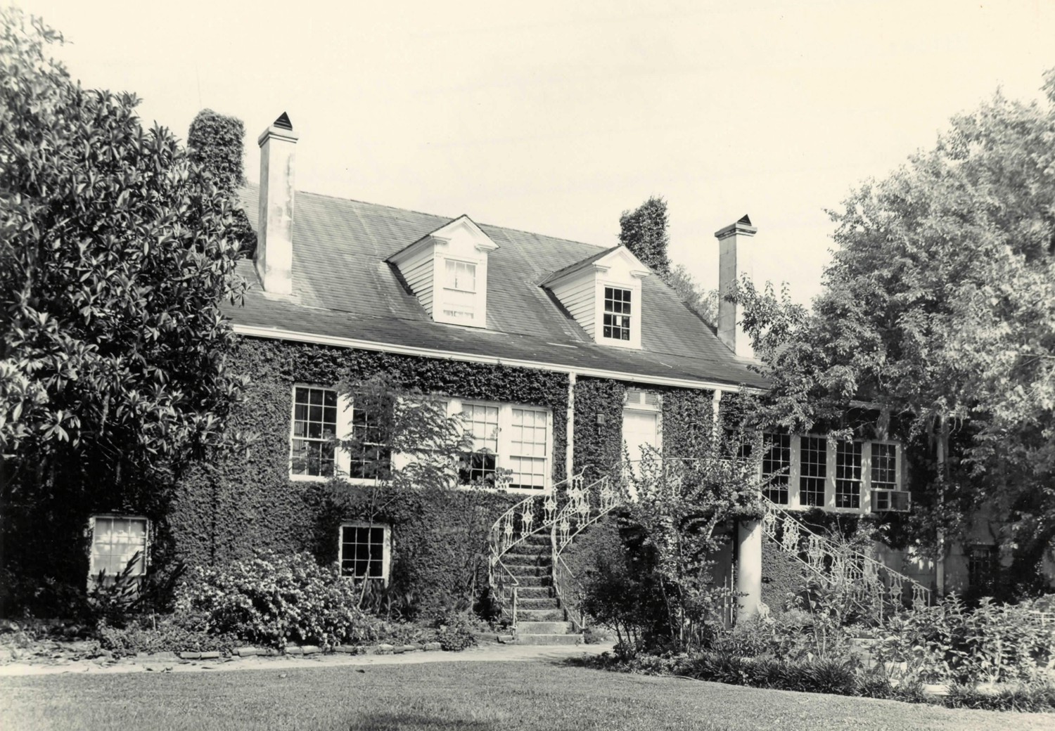 Asphodel Plantation and Cemetery, Jackson Louisiana Rear view looking west enclosure and the stairs that were added in (1948)