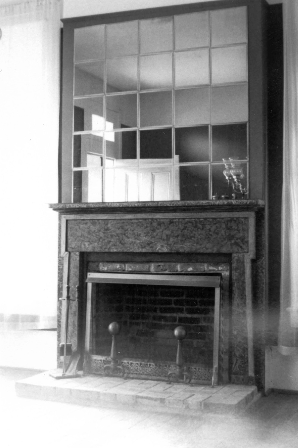 Valverda Plantation House, Maringouin Louisiana Interior mantle (2001)