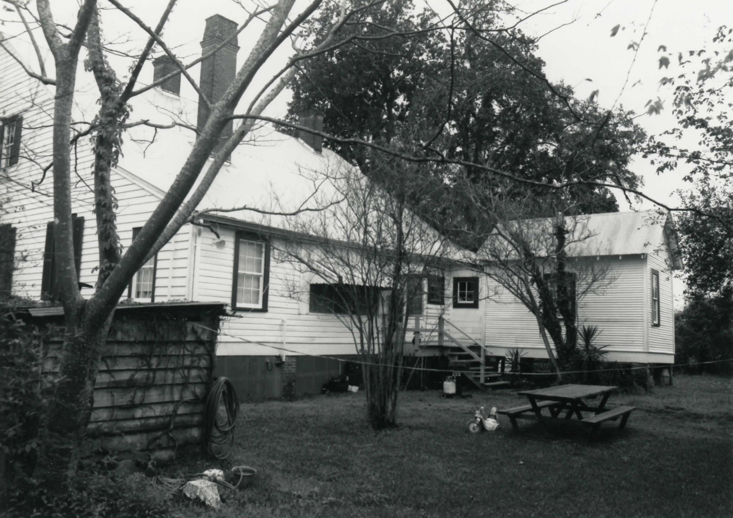 Cedar Bend Plantation, Natchez Louisiana South (1987)