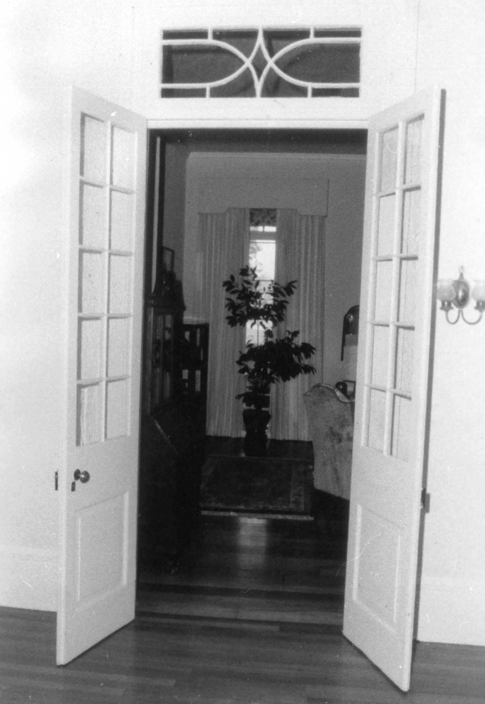 LeBeuf Plantation House, New Orleans Louisiana House interior (1993)